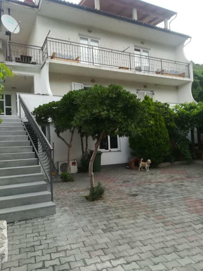 Luca Apartment Senj  Luaran gambar
